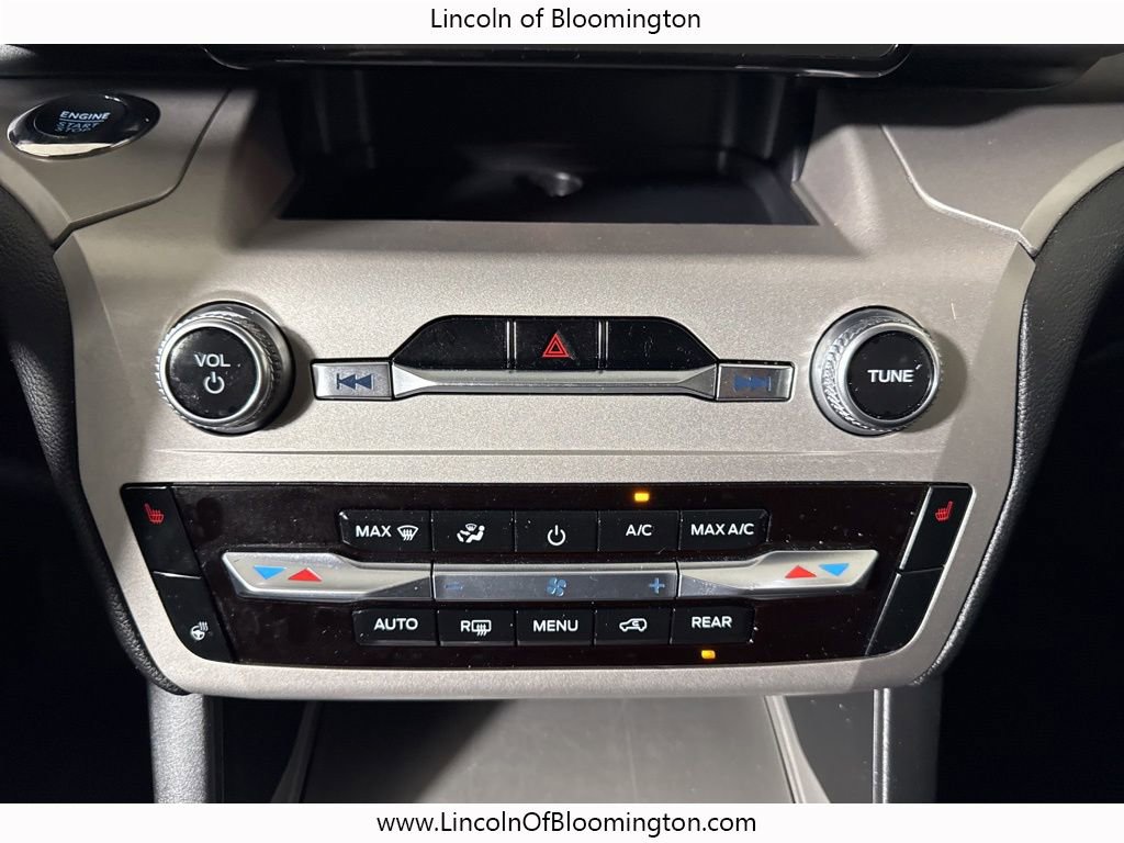 Used 2023 Ford Explorer XLT w/ Equipment Group 202A image 43