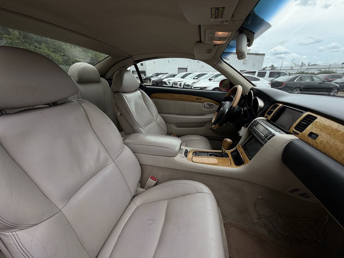 Used 2005 Lexus SC 430 Convertible RWD image 10