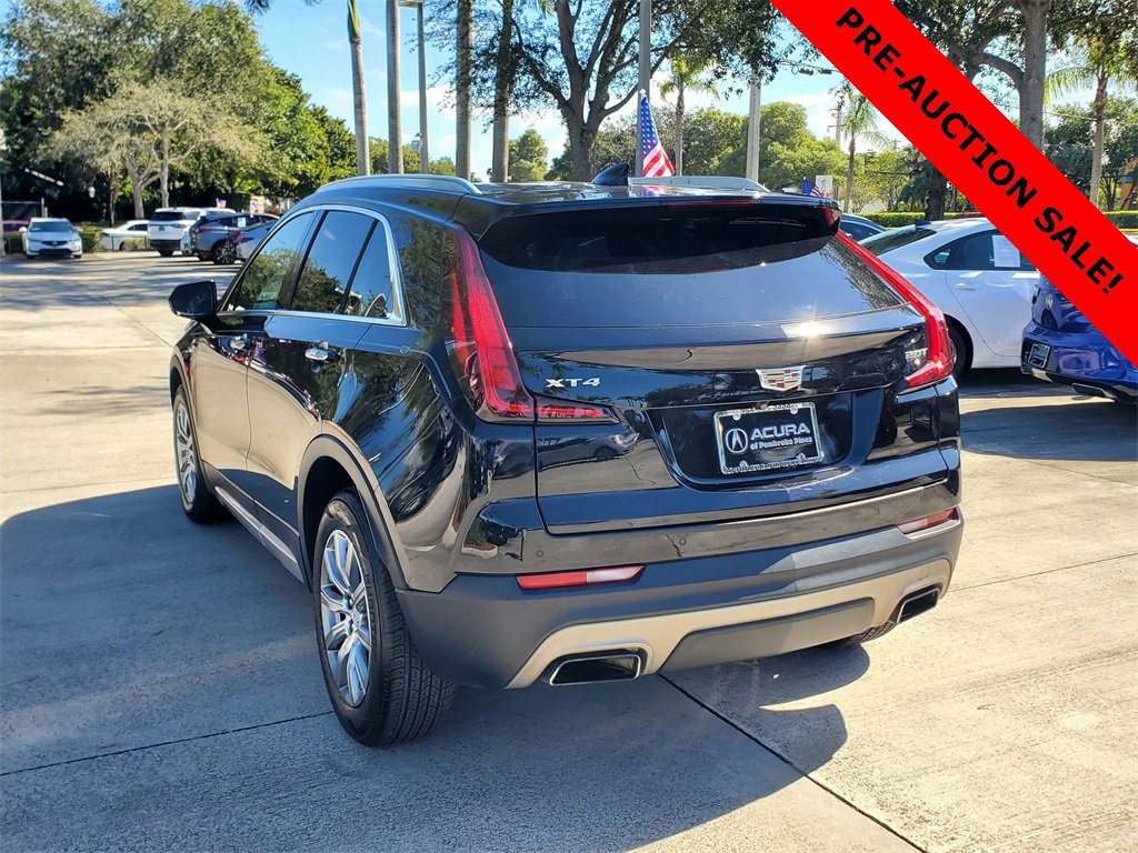 Used 2019 Cadillac XT4 Premium Luxury w/ Cold Weather Package image 5