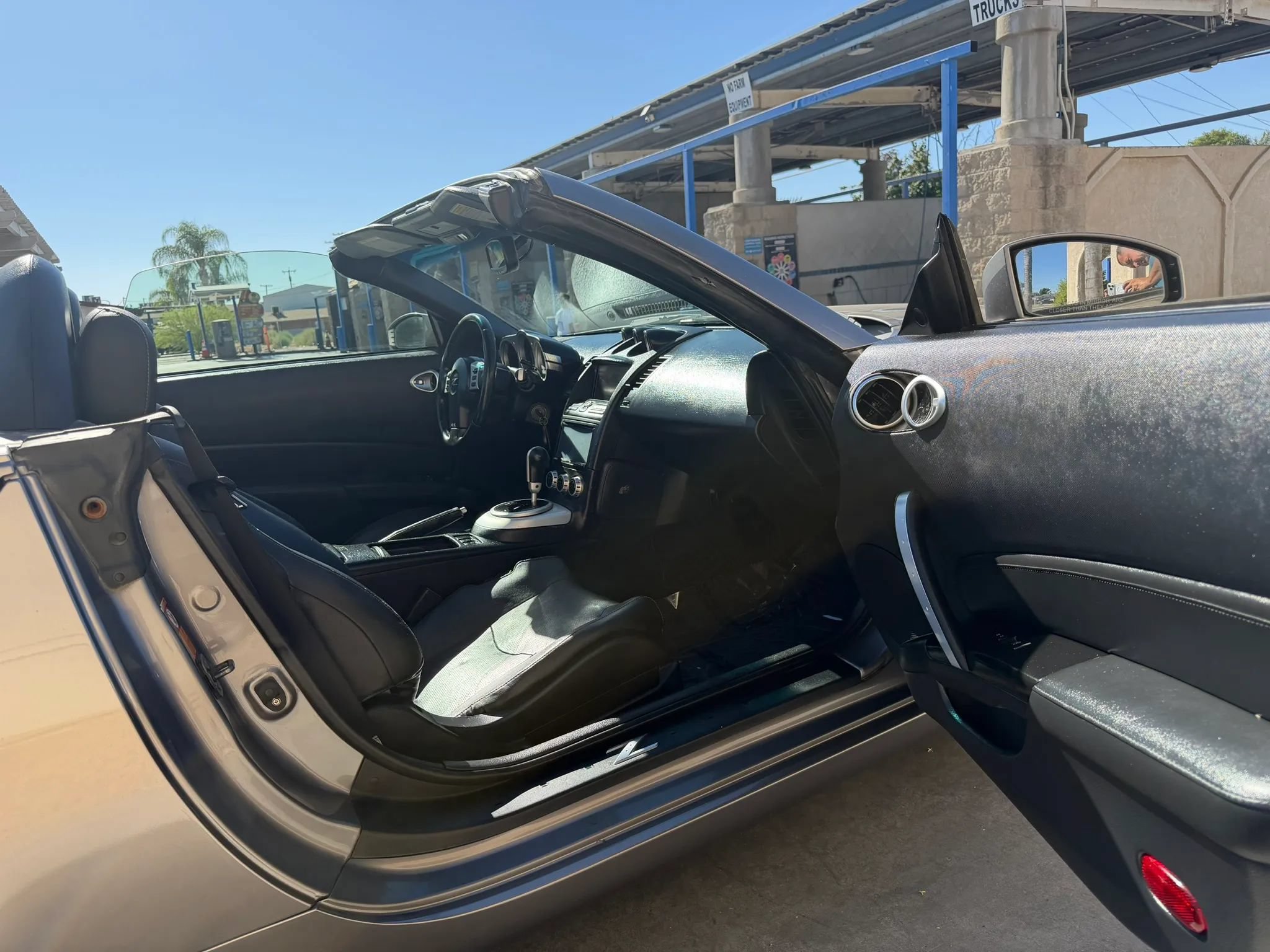 Used 2007 Nissan 350Z Touring RWD image 4