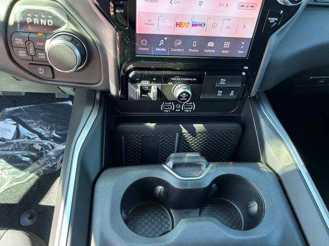 New 2026 RAM 1500 4x4 Crew Cab image 19
