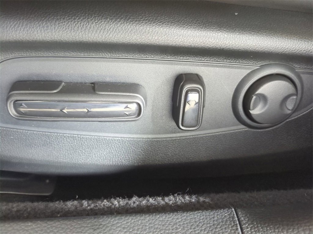 Used 2023 Honda Accord Touring image 21