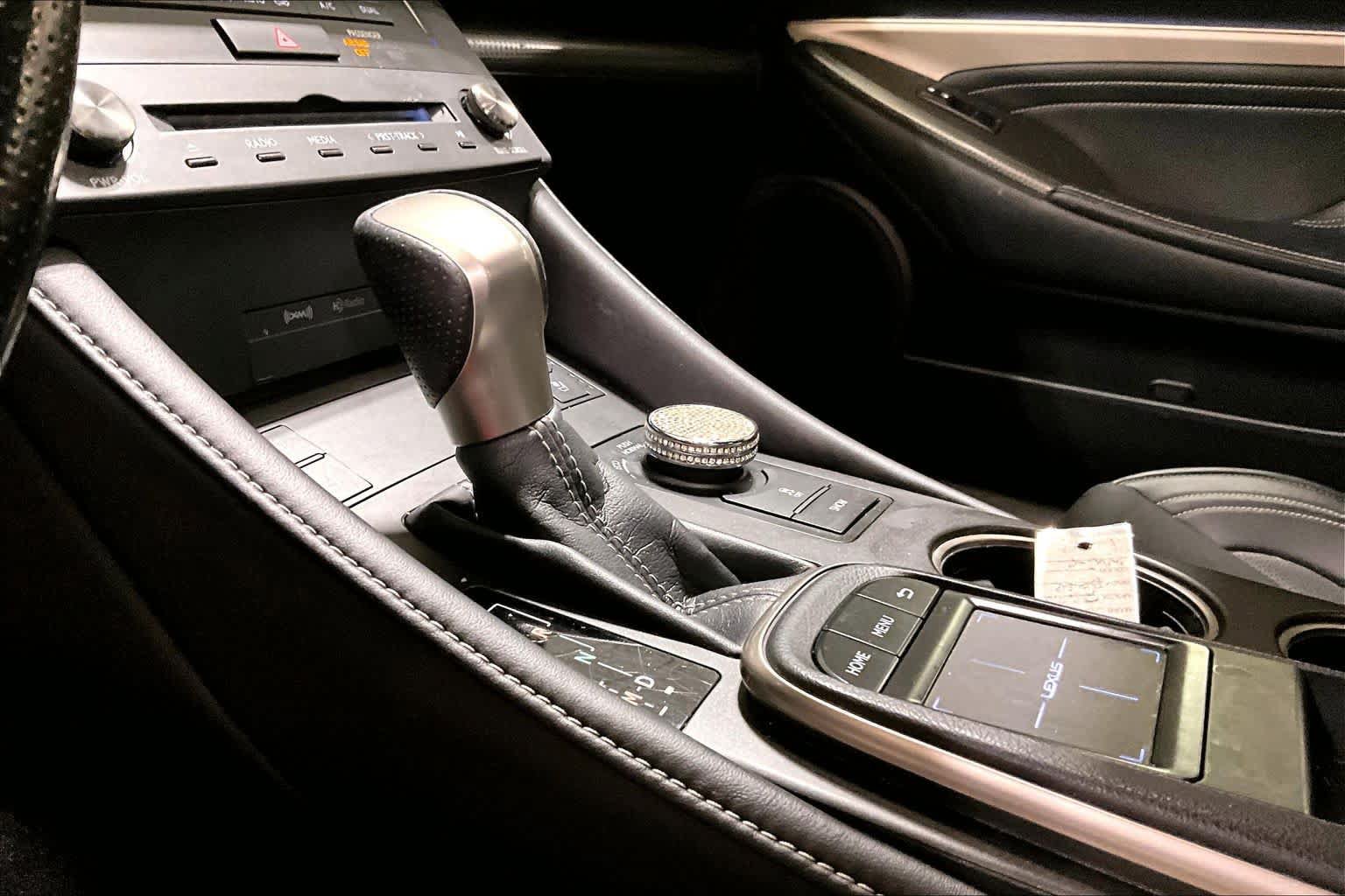 Used 2016 Lexus RC 200t RWD image 16