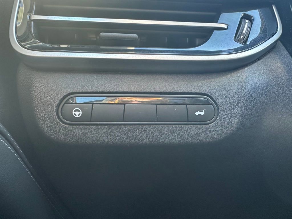 Used 2022 INFINITI QX60 Luxe w/ Cargo Package image 14