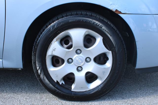 Used 2006 Kia Spectra EX FWD image 40