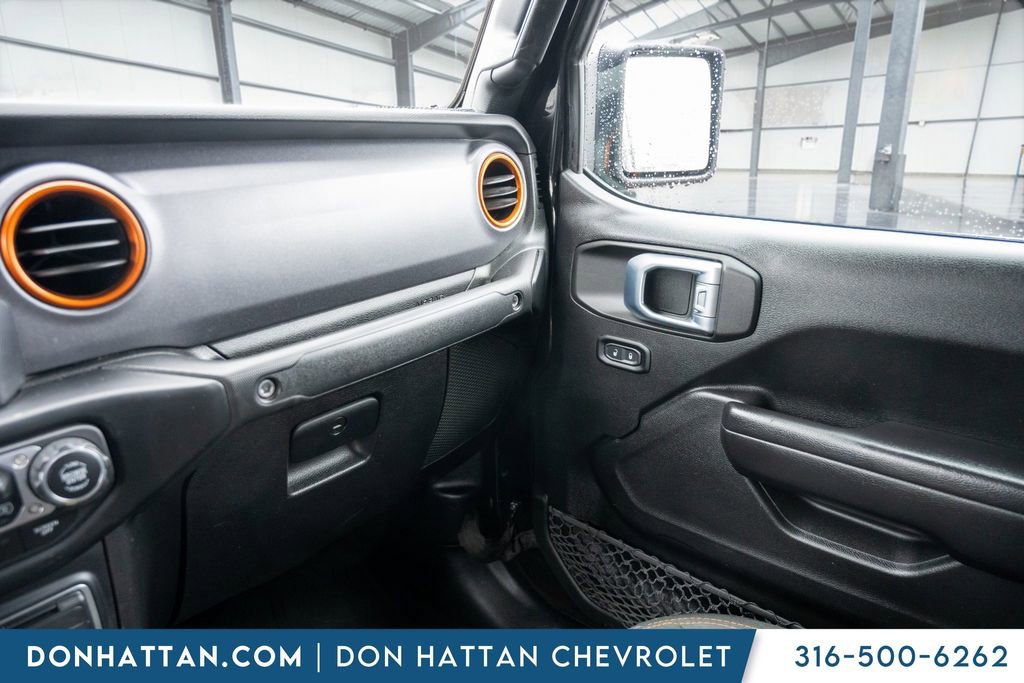 Used 2021 Jeep Gladiator Mojave w/ Cold Weather Group image 16