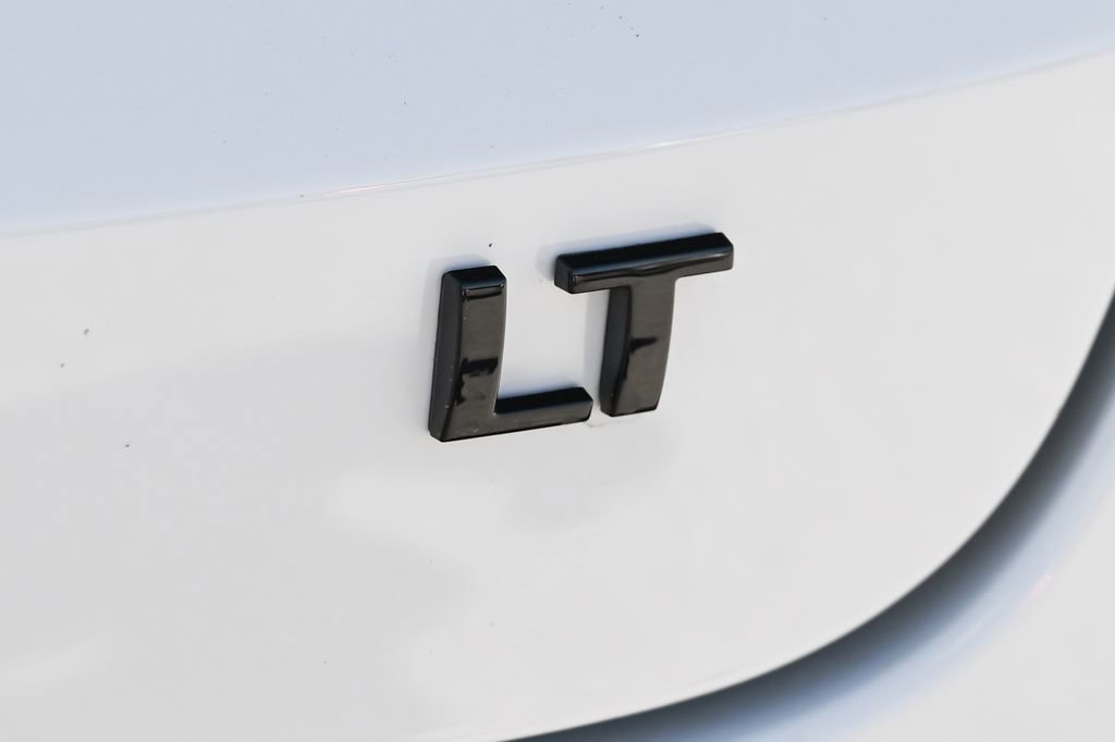 New 2026 Chevrolet Trax LT w/ LPO, Blackout Package FWD image 13