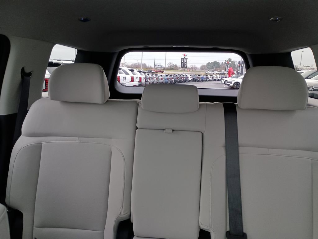 New 2026 Hyundai Santa Fe SE image 13