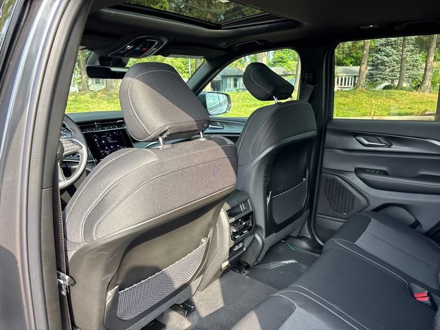 New 2026 Jeep Grand Cherokee Laredo X AWD/4WD image 9