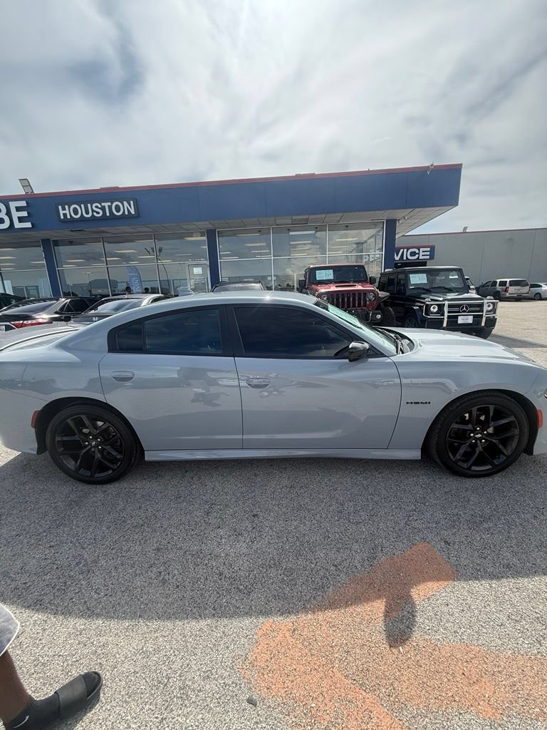 Used 2022 Dodge Charger R/T w/ Blacktop Package RWD image 8