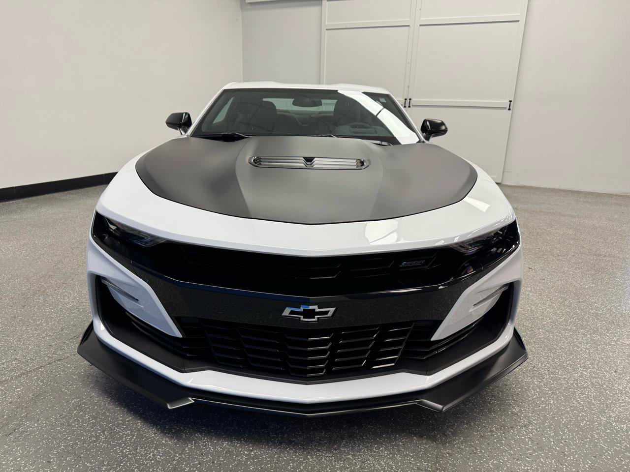Used 2019 Chevrolet Camaro SS RWD image 2