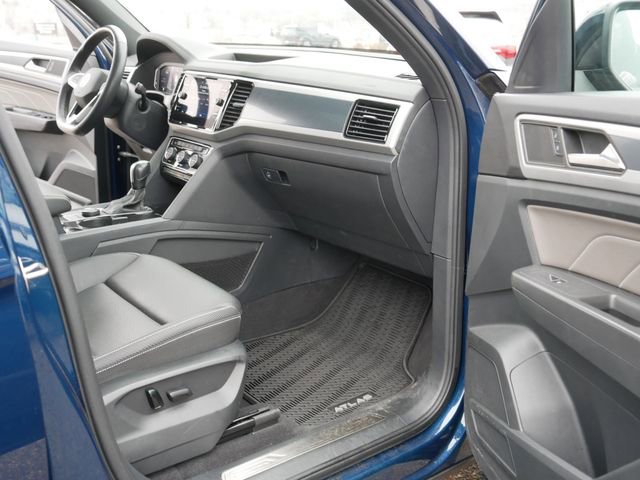 Certified 2023 Volkswagen Atlas Cross Sport SEL R-Line image 20