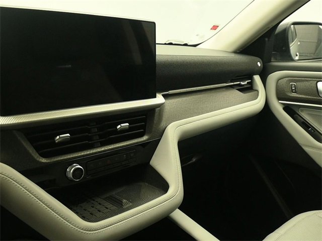 Certified 2025 Ford Explorer Platinum w/ Ultimate Package image 13