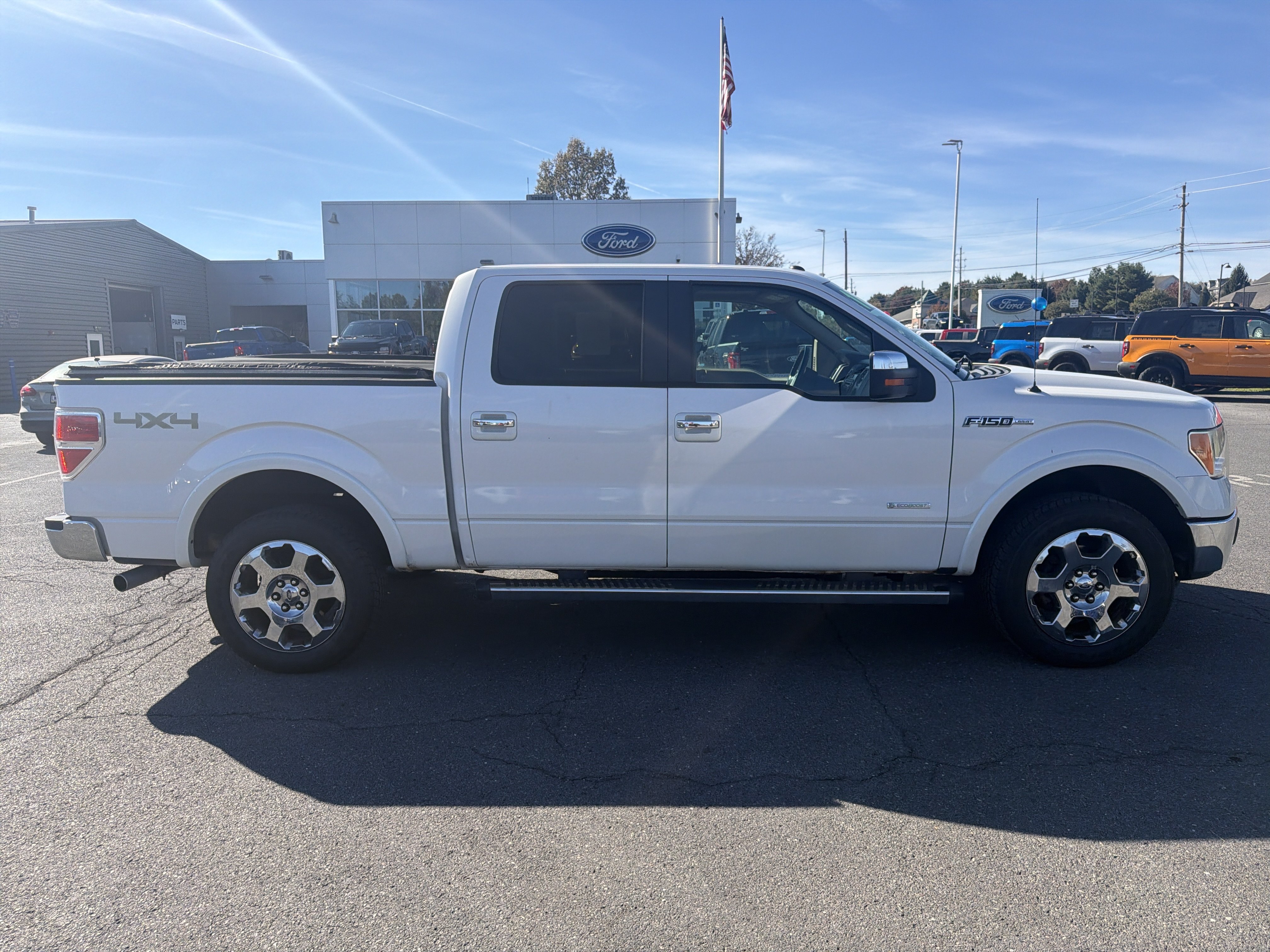 Used 2011 Ford F150 Lariat w/ Lariat Chrome Pkg AWD/4WD image 2