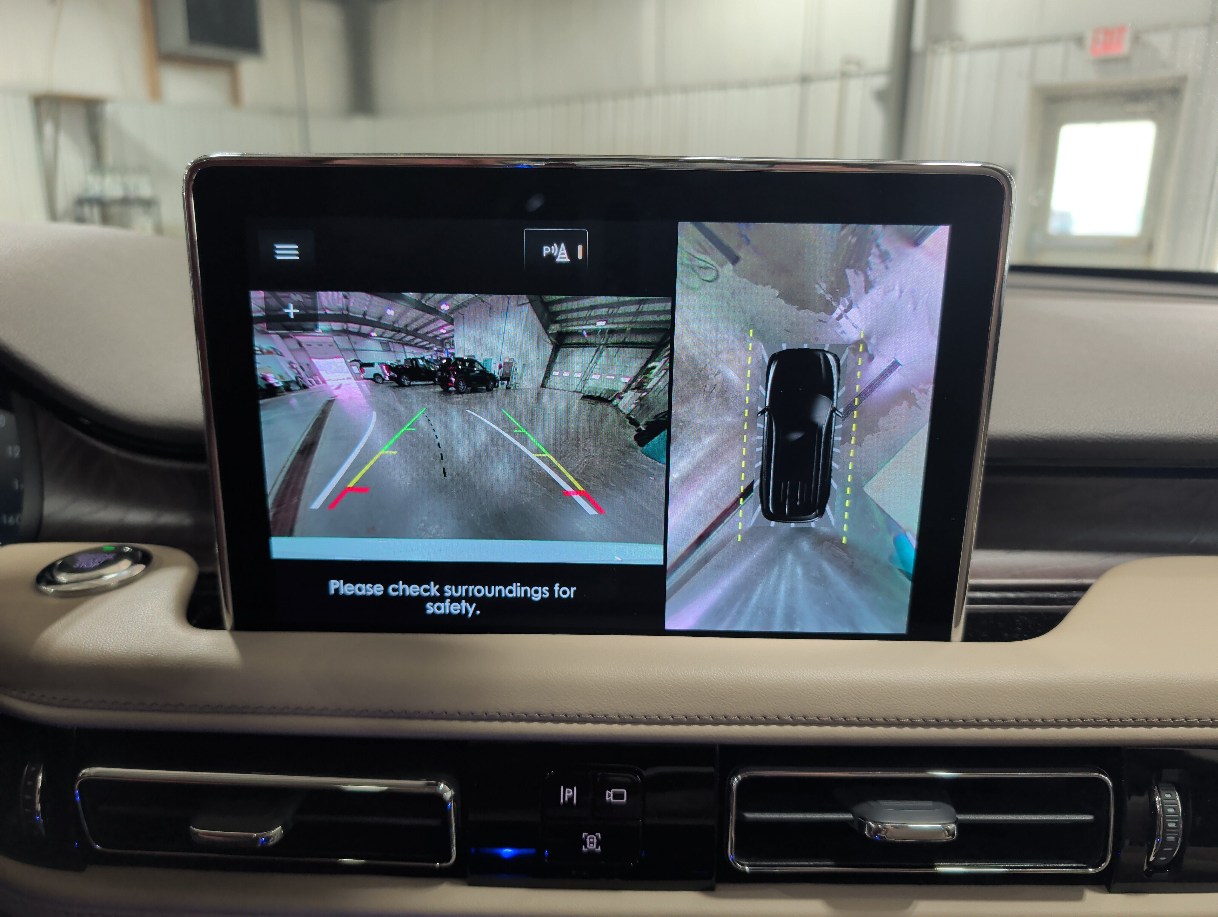 Used 2022 Lincoln Aviator Reserve w/ Elements Package Plus AWD/4WD image 15