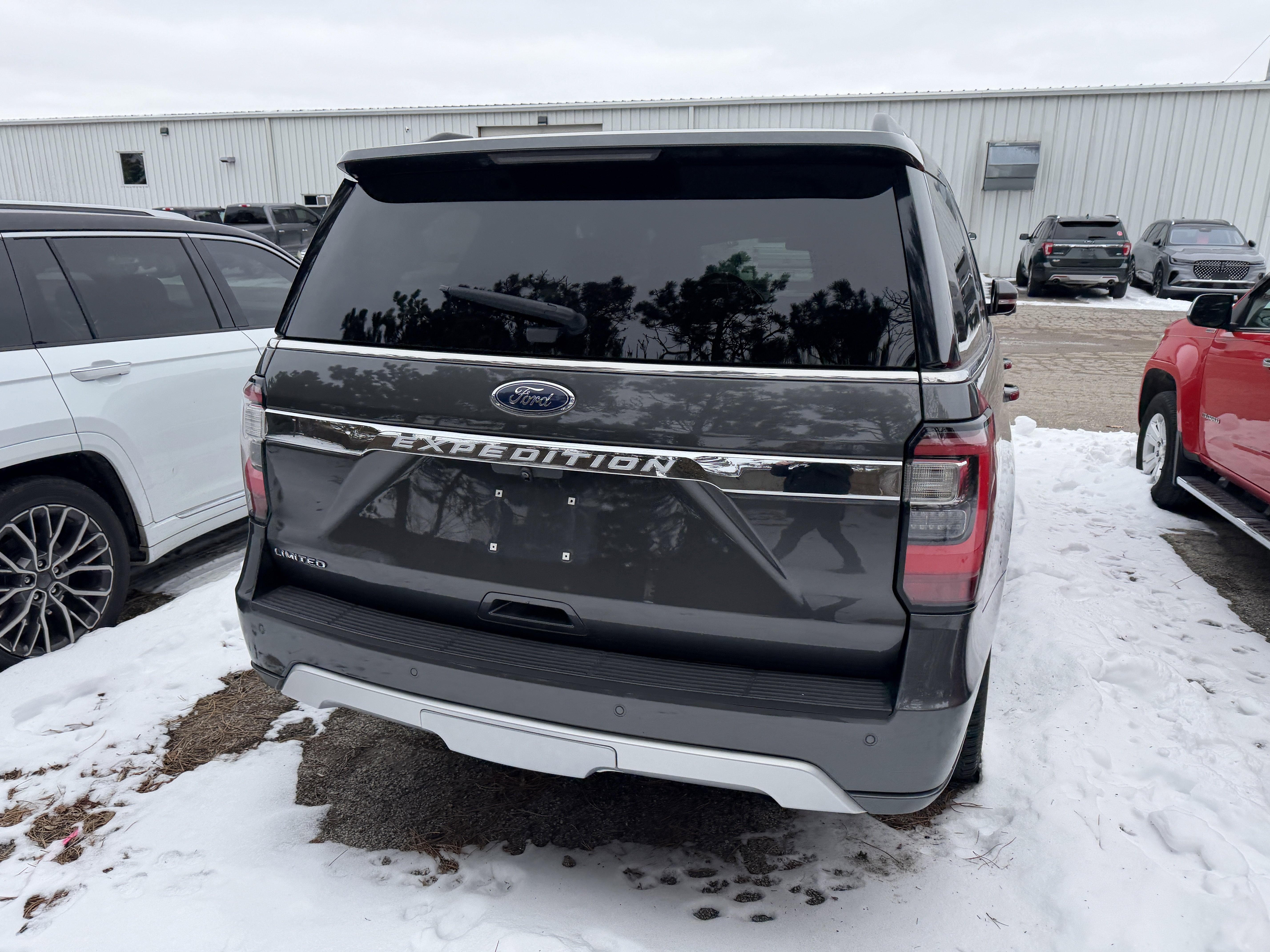 Used 2019 Ford Expedition Limited w/ Equipment Group 302A image 7