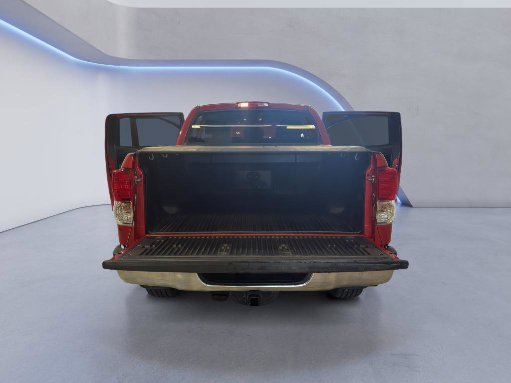 Used 2013 Toyota Tundra 4x4 CrewMax image 12