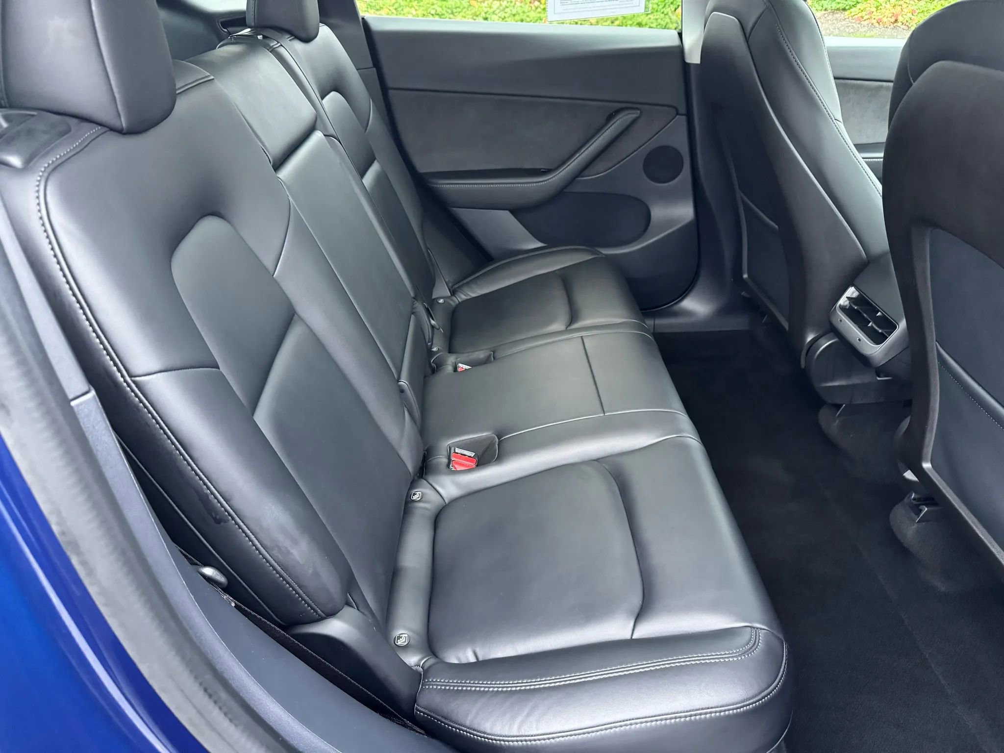 Used 2020 Tesla Model Y Long Range image 26