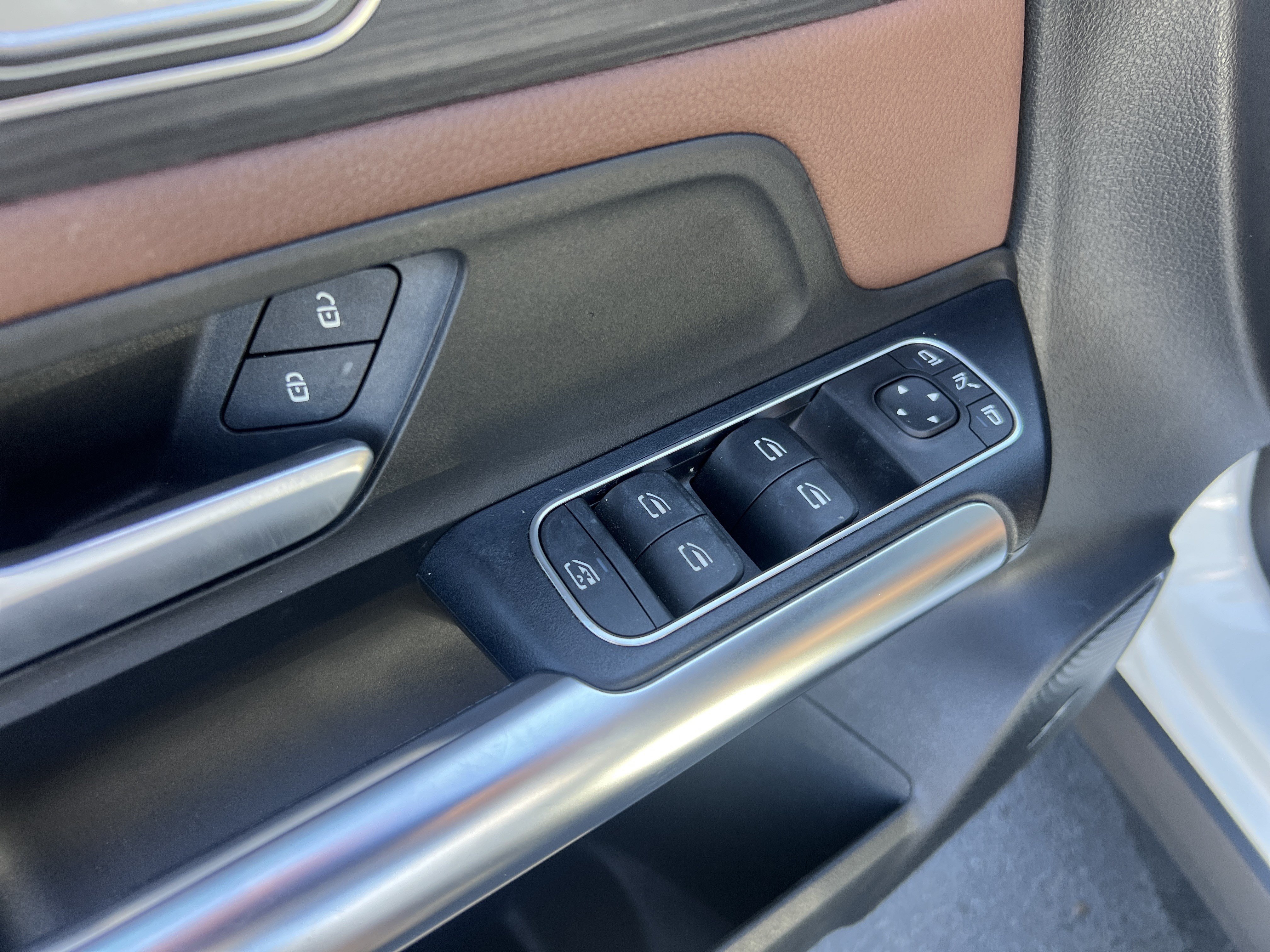 Certified 2021 Mercedes-Benz GLA 250 4MATIC image 15