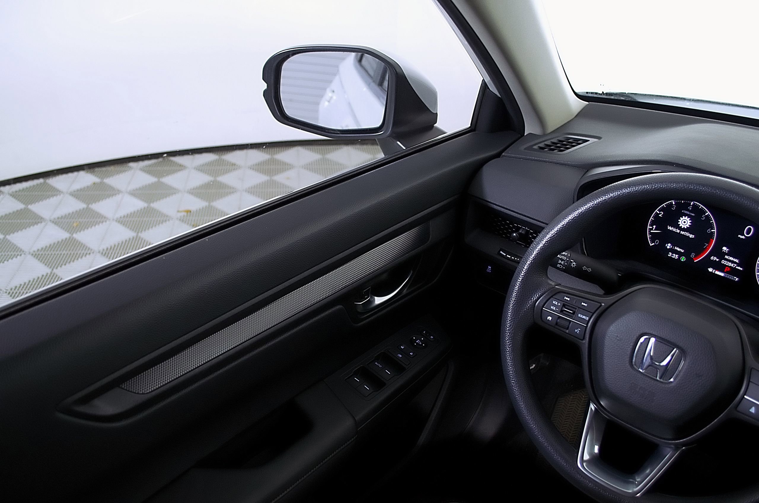 Used 2024 Honda CR-V LX image 26