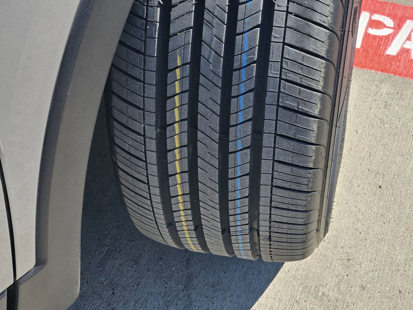 Certified 2023 Cadillac XT4 Sport w/ LPO, Onyx Lite Package image 13