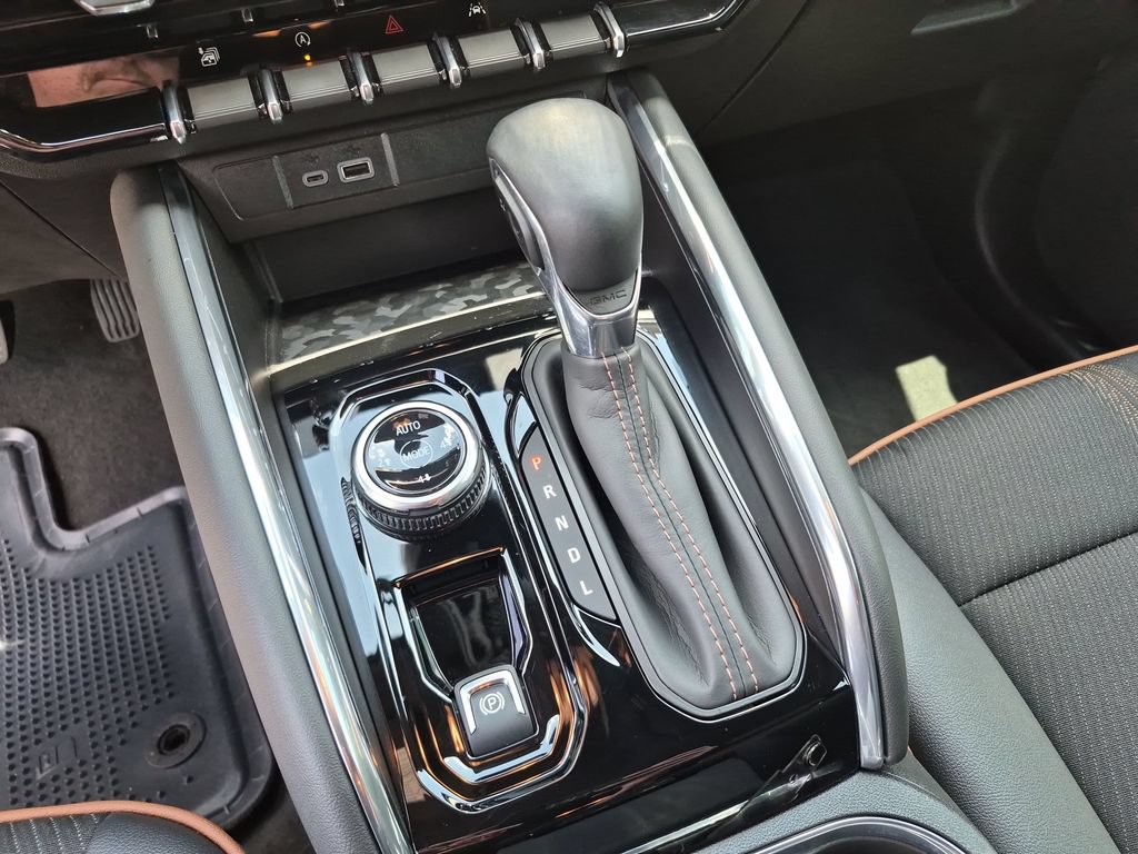 Used 2026 GMC Canyon AT4 AWD/4WD image 29