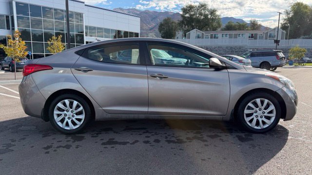 Used 2012 Hyundai Elantra GLS FWD image 2