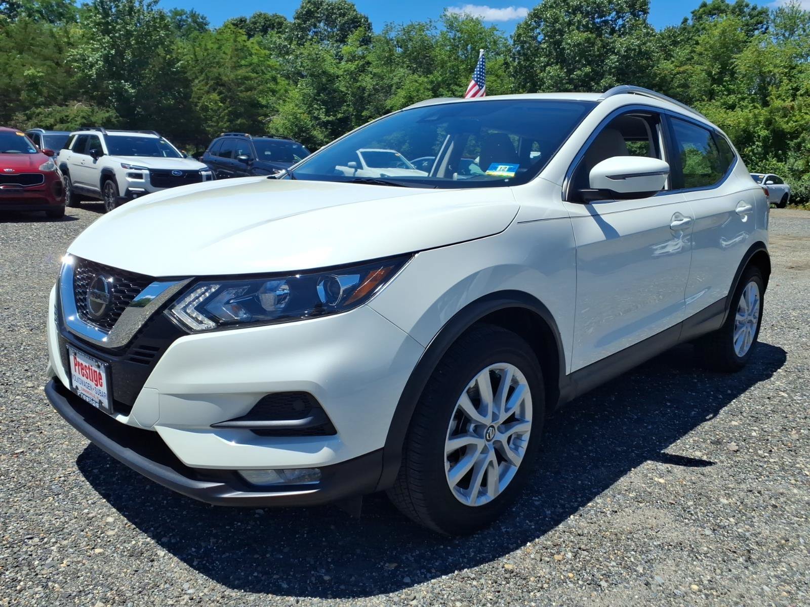 Used 2020 Nissan Rogue Sport SV w/ All-Weather Package AWD/4WD image 5