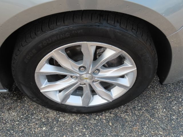 Used 2024 Chevrolet Malibu LT FWD image 12