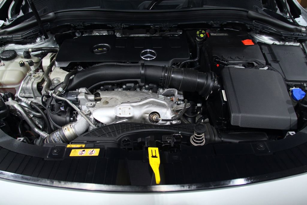 Used 2021 Mercedes-Benz GLA 250 4MATIC image 30