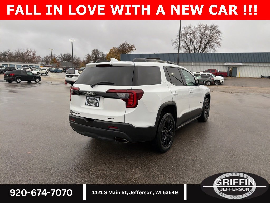 Used 2023 GMC Acadia SLE w/ Driver Convenience Package image 8
