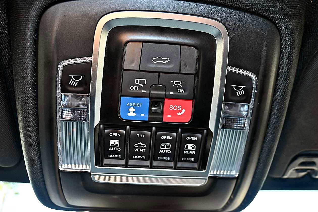 Used 2022 RAM 1500 Limited image 30