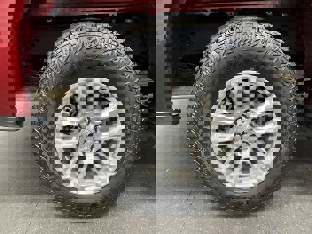 Certified 2024 Chevrolet Silverado 1500 RST w/ Z71 Off-Road Package image 33