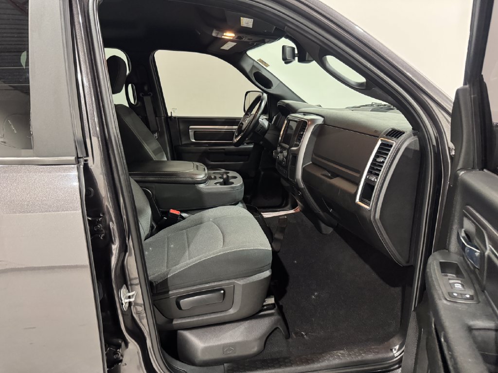 Used 2022 RAM 1500 Warlock AWD/4WD image 21