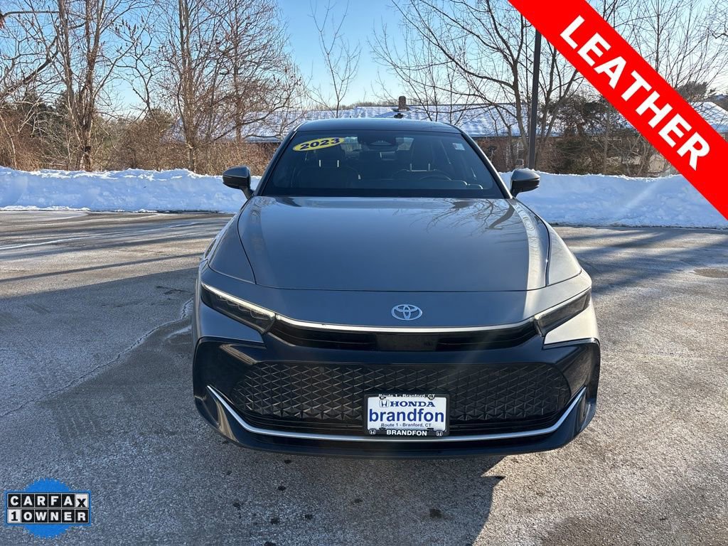 Used 2023 Toyota Crown Limited image 2