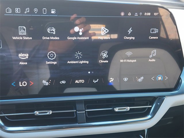 New 2025 Chevrolet Equinox EV LT image 12