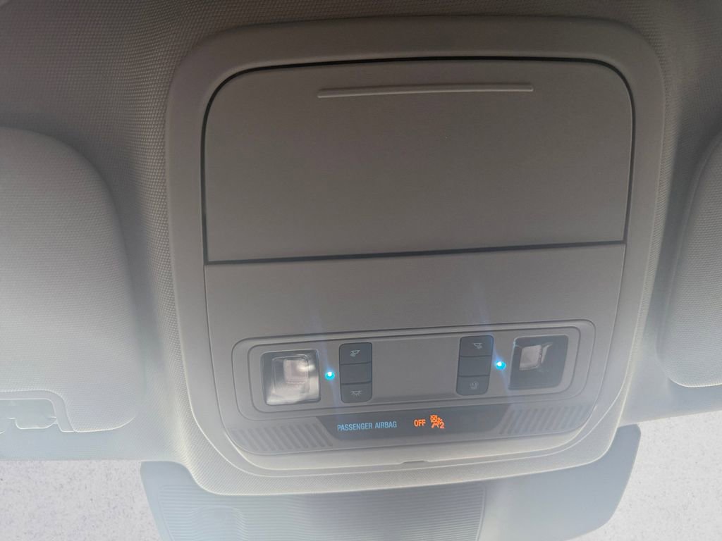 Used 2024 Ford Explorer XLT RWD image 25
