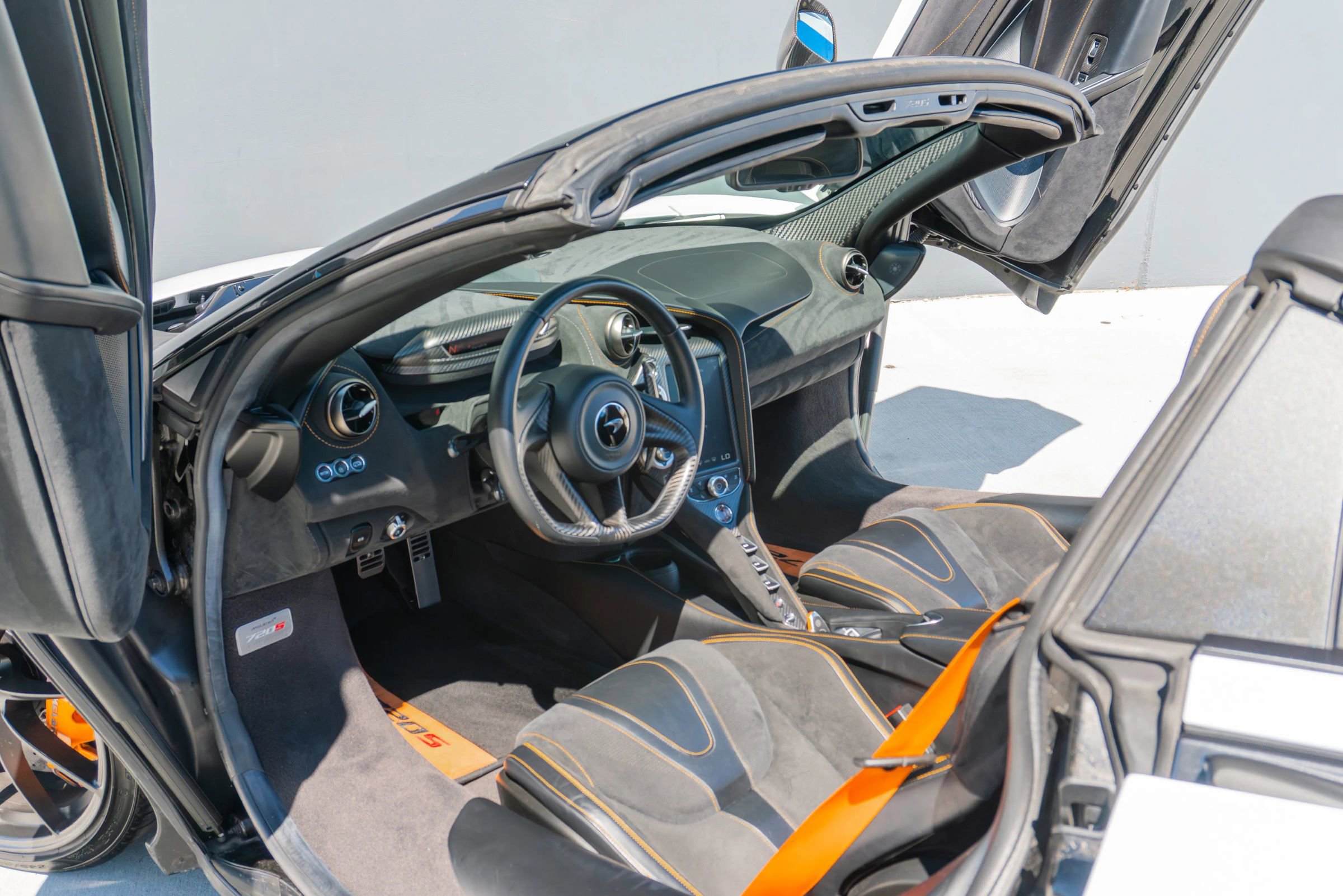 Used 2021 McLaren 720S Spider image 71
