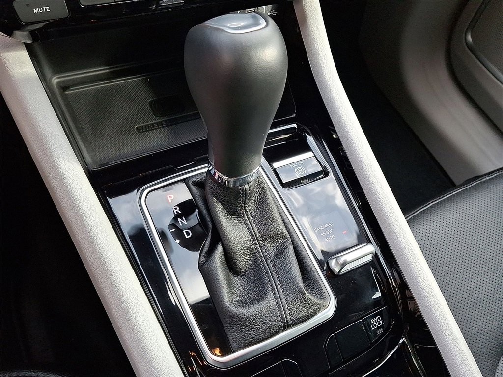 Certified 2024 Jeep Compass Limited w/ Elite Group image 15