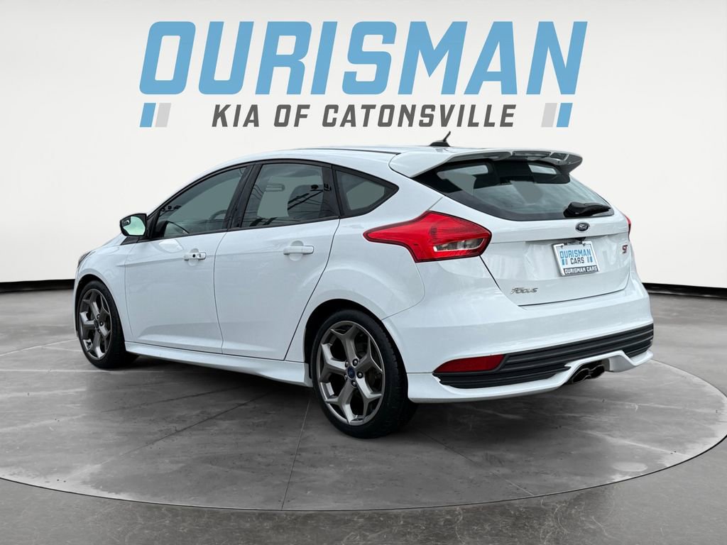 Used 2018 Ford Focus ST w/ Equipment Group 401A image 4