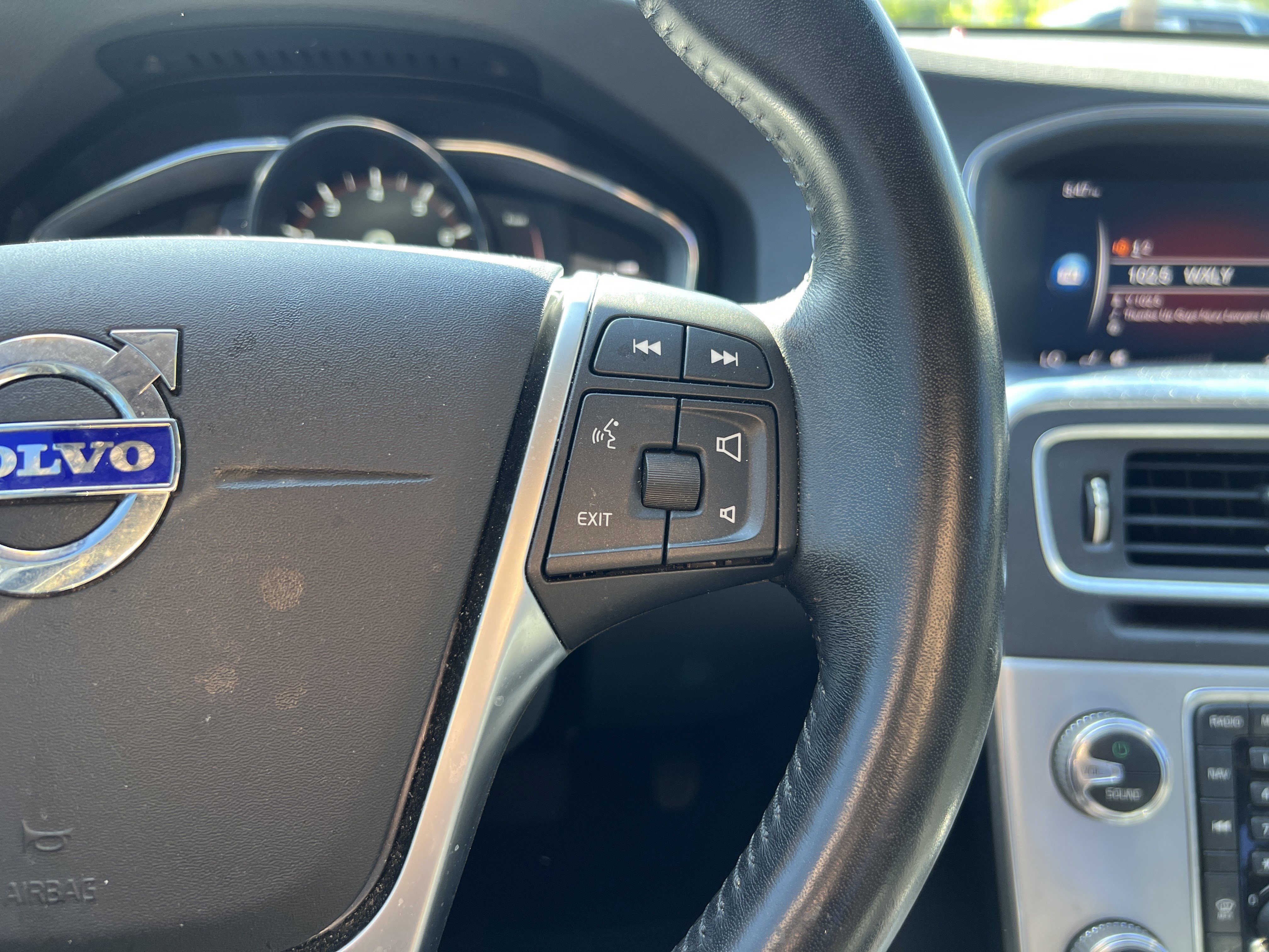 Used 2018 Volvo S60 T5 Inscription image 20