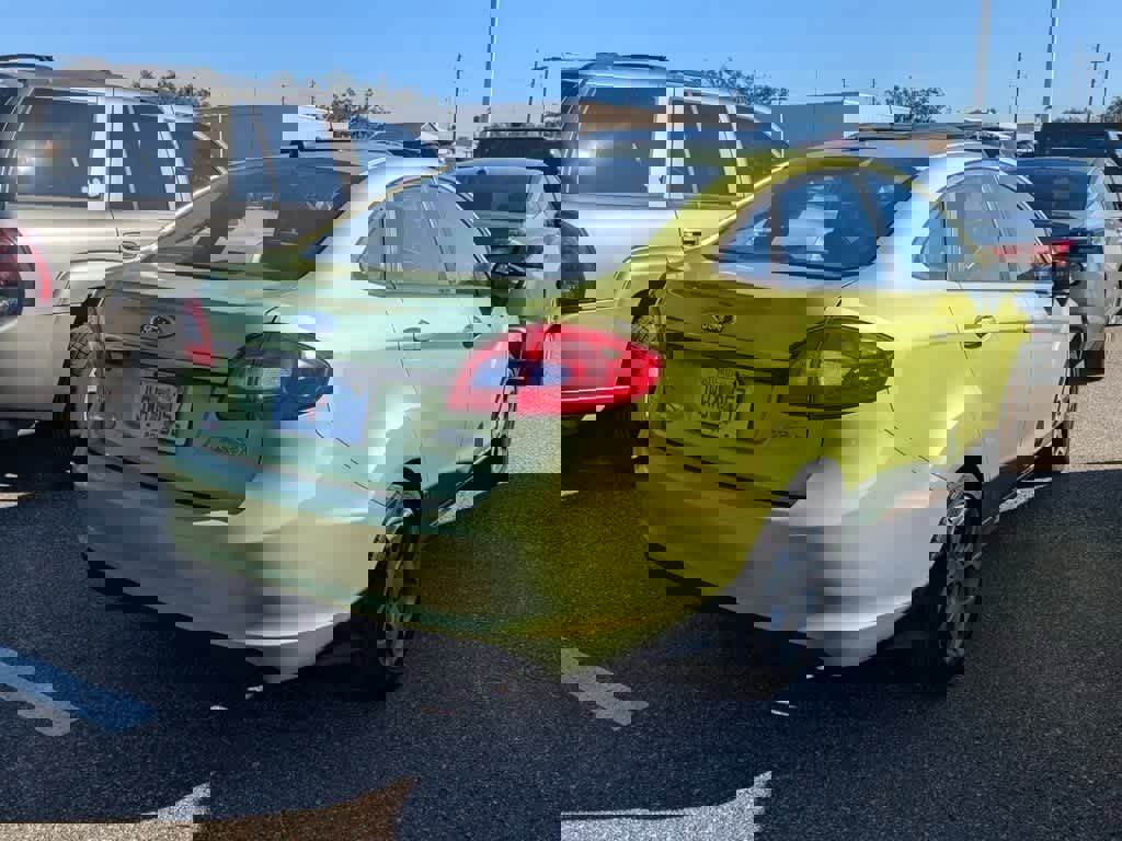 Used 2011 Ford Fiesta SEL image 3