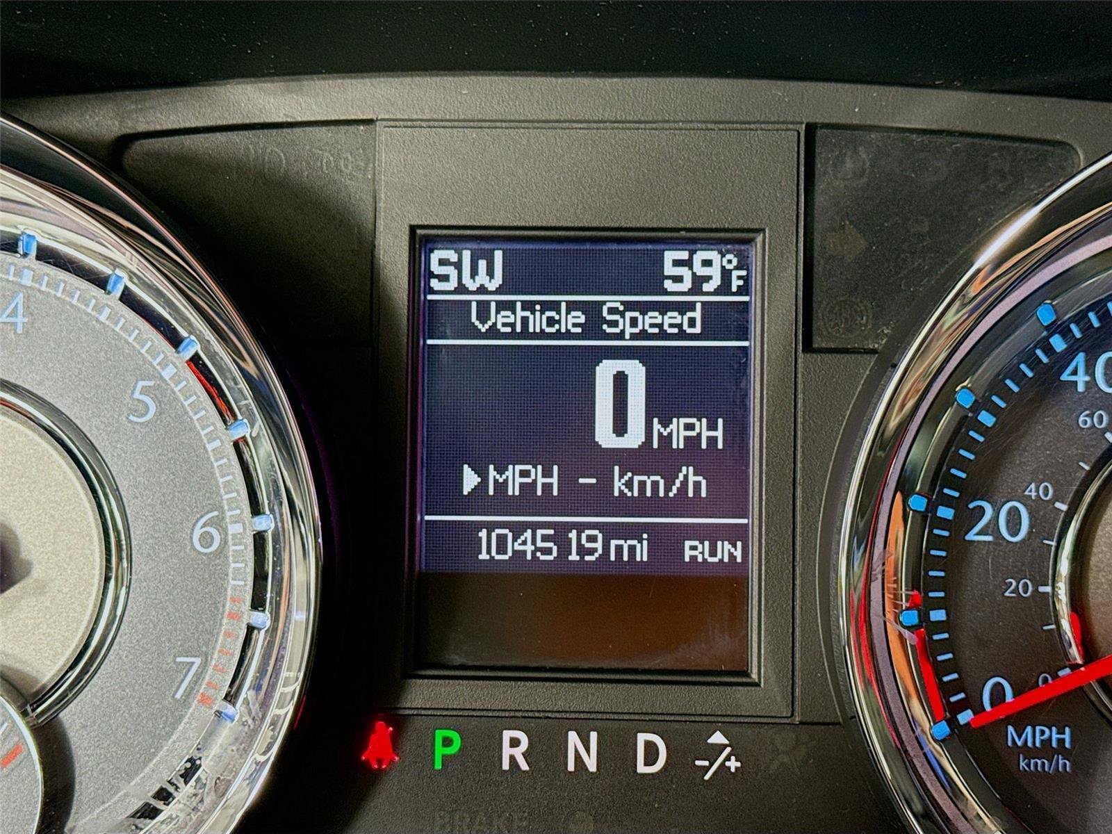 Used 2016 Chrysler Town & Country Touring image 6