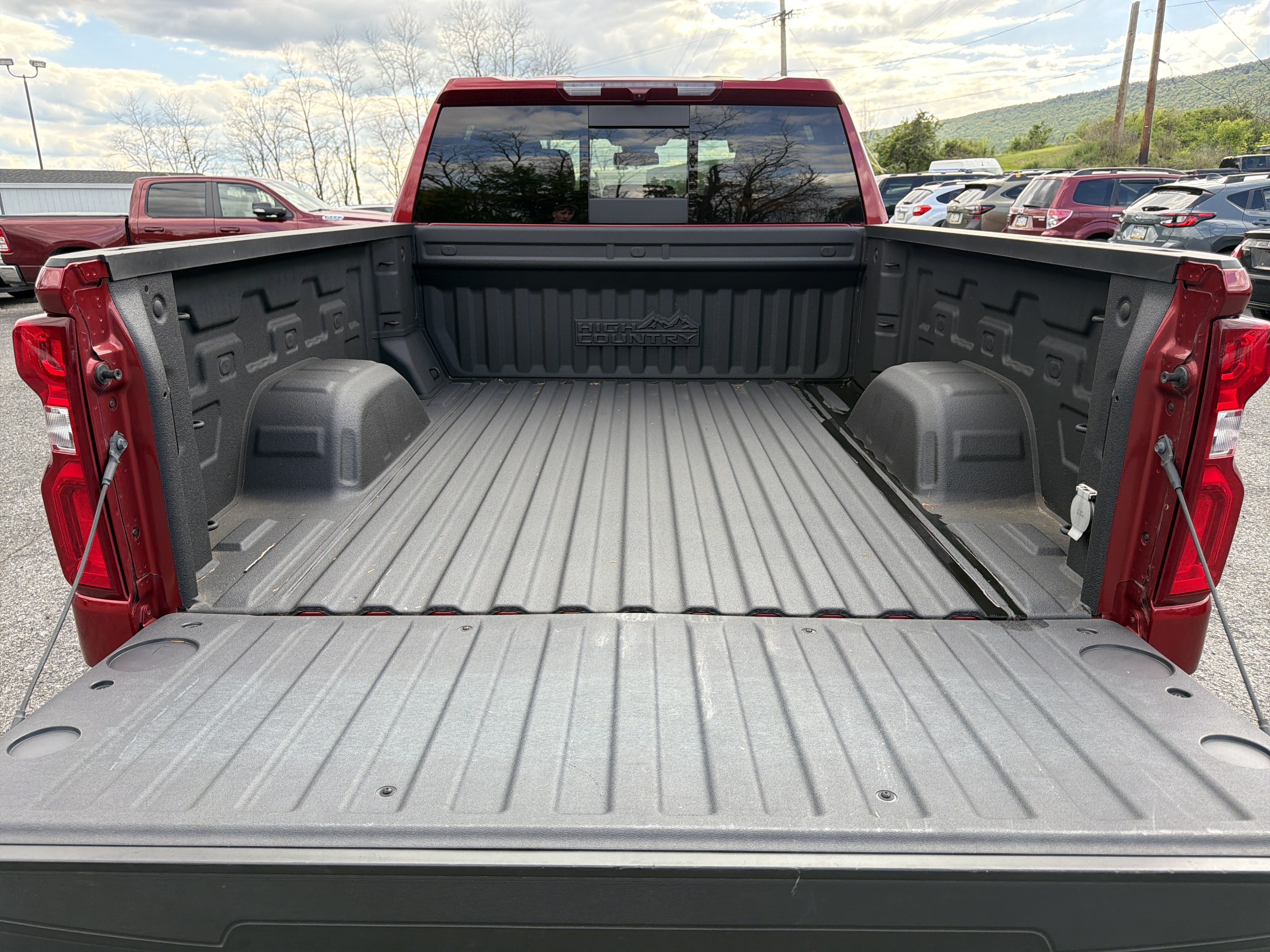 Used 2024 Chevrolet Silverado 1500 High Country AWD/4WD video 5