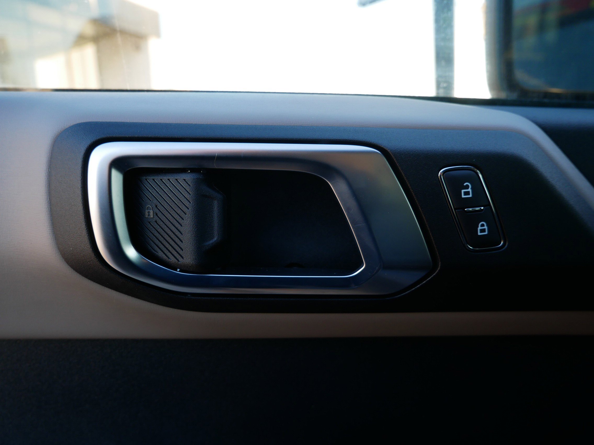 Used 2024 Ford Bronco Wildtrak image 13