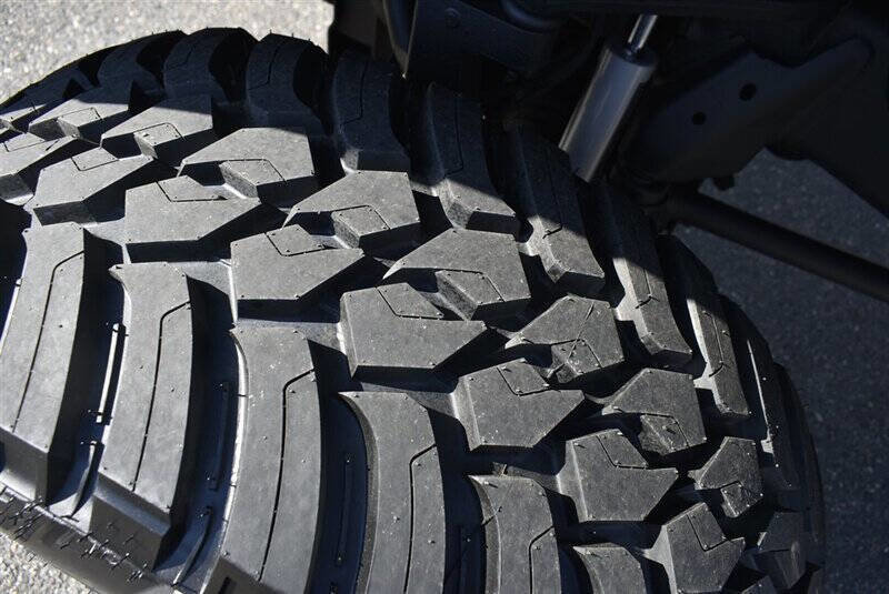 Used 2024 GMC Sierra 3500 Denali Ultimate image 11