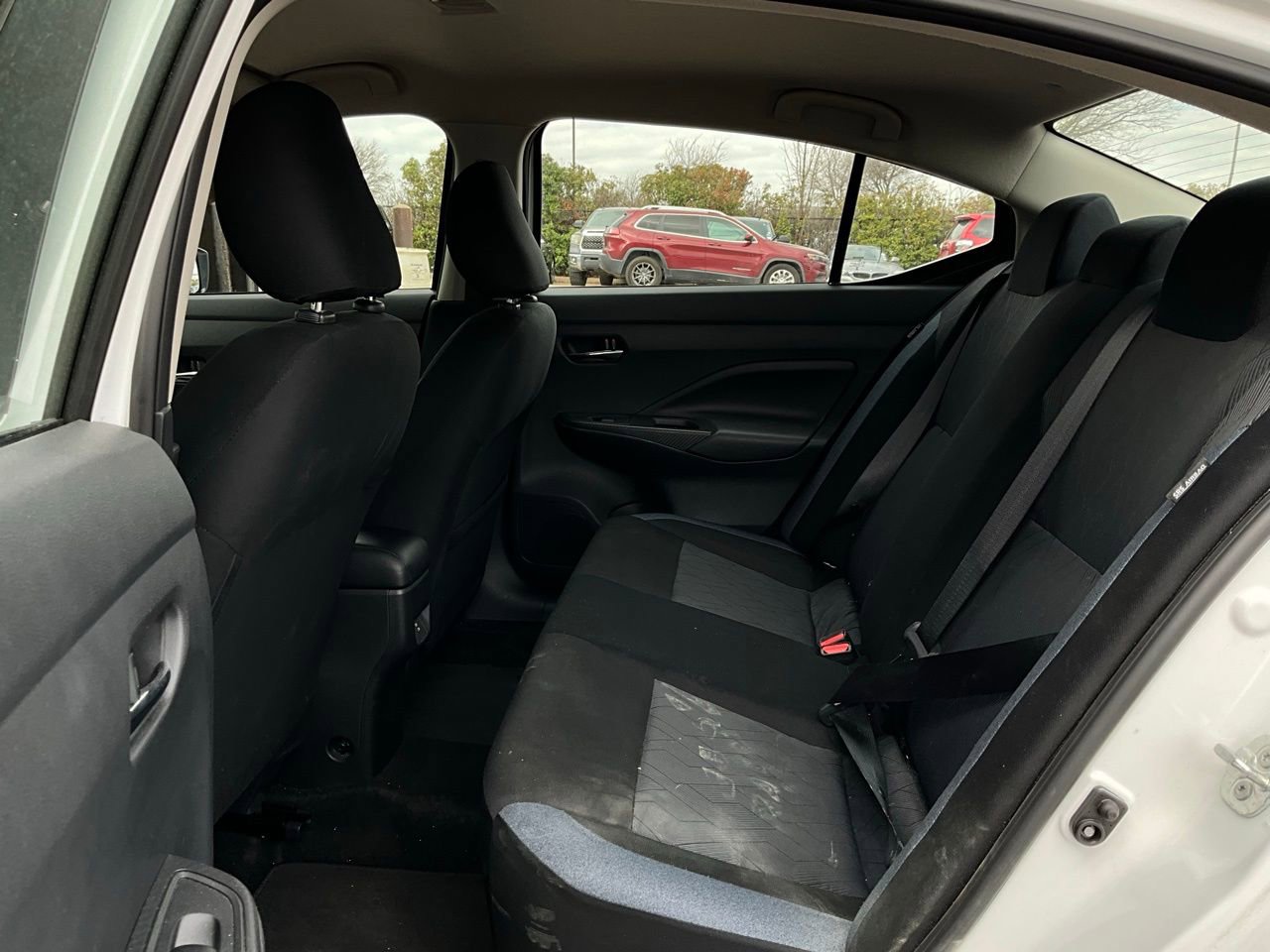 Used 2025 Nissan Versa SV image 11