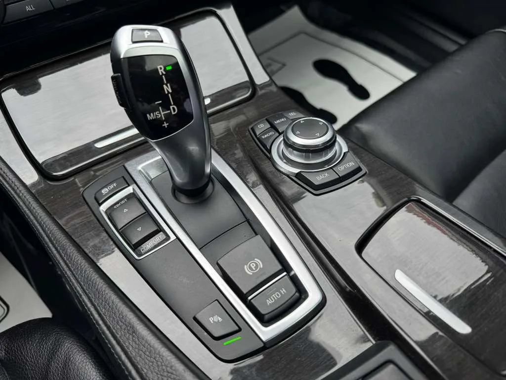 Used 2012 BMW 528i Sedan RWD image 17