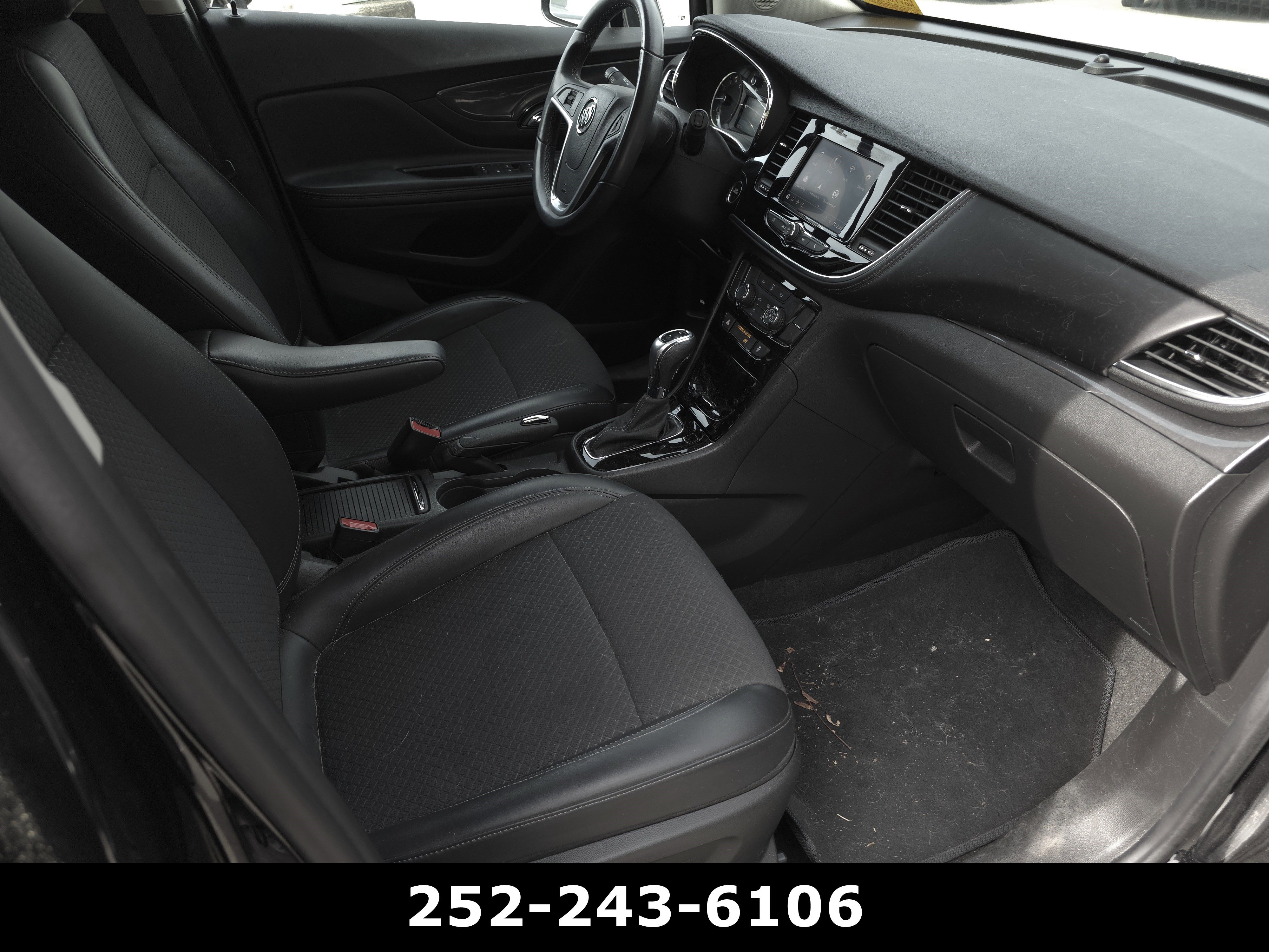 Used 2022 Buick Encore Preferred w/ Safety Package image 21