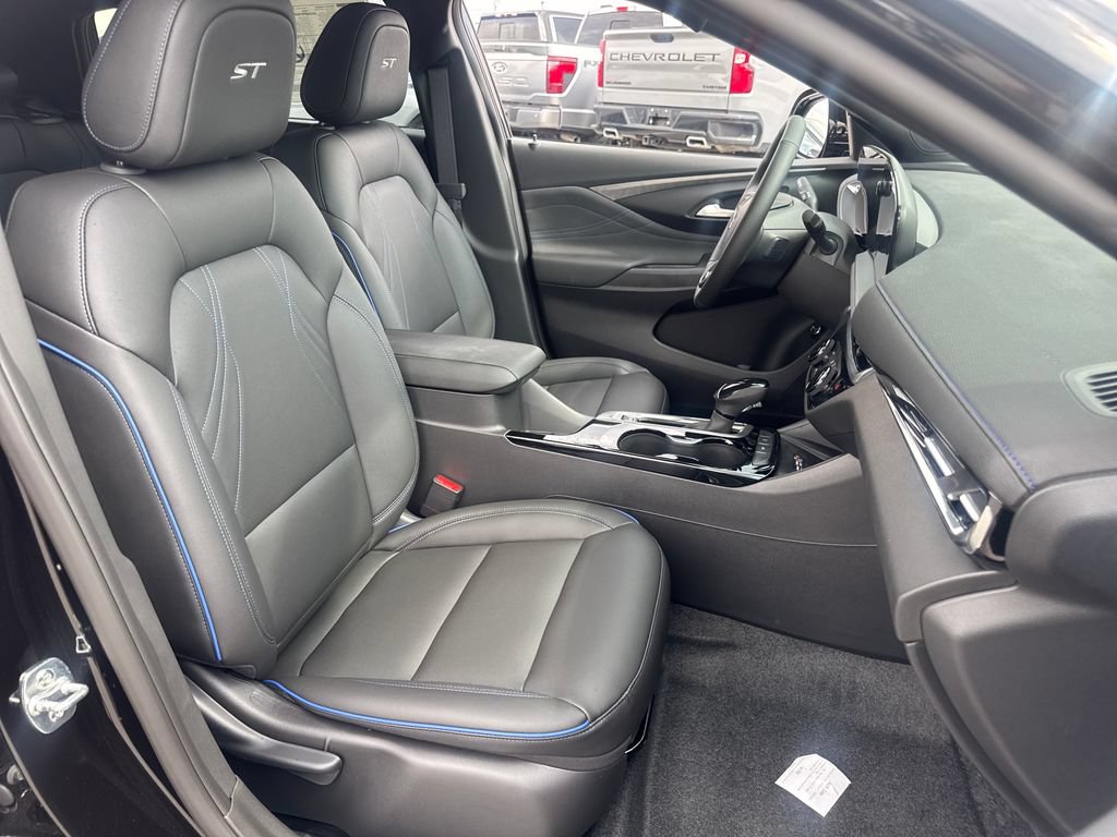 New 2026 Buick Envista Sport Touring w/ Convenience I Package FWD image 11